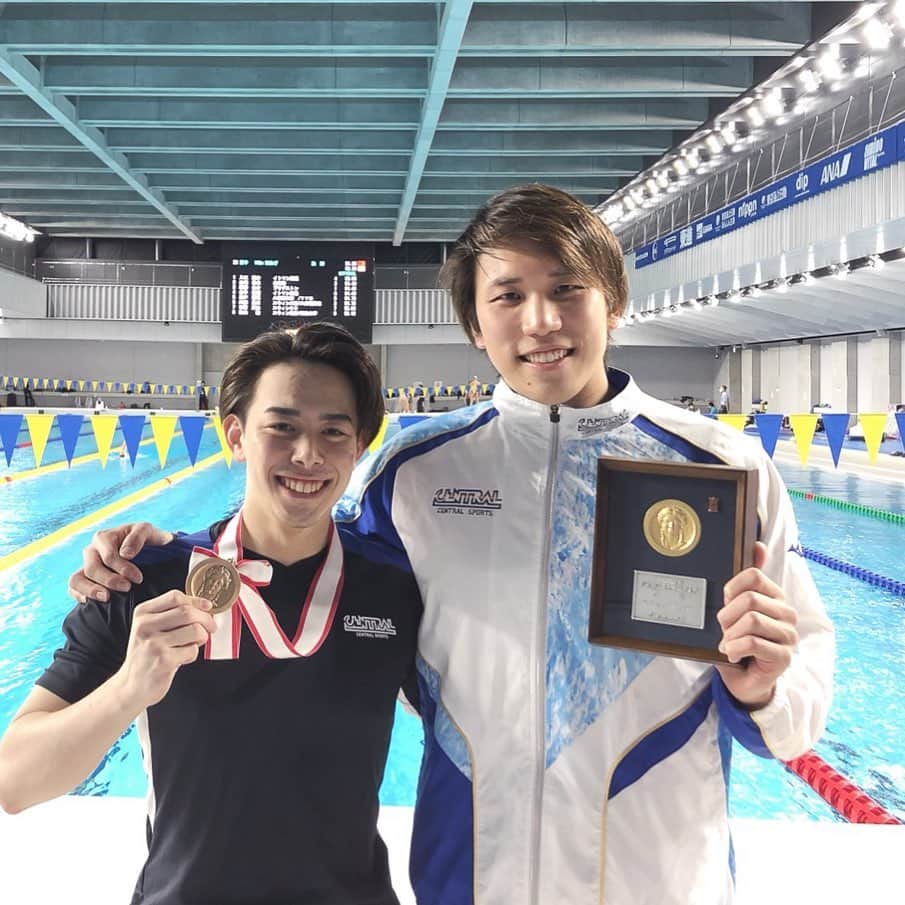 のインスタグラム：「: 200m自由形で優勝できました。😊 : : このプールで優勝できた経験をオリンピックに活かしたいと思います！！！ : : 応援ありがとうございました！ : : 更に、高校生から仲良しなセントラルスポーツの後輩 @kenta7337 がメダルを獲ってくれました👍👍👍」