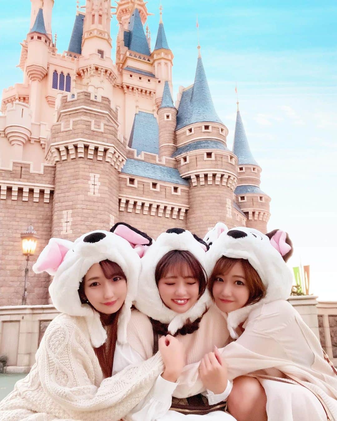 Momoさんのインスタグラム写真 Momoinstagram 3匹わんちゃん ディズニーランド ディズニークリスマス ディズニーコーデ 101匹わんちゃんコーデ 12月4日 19時07分 Momomonyan