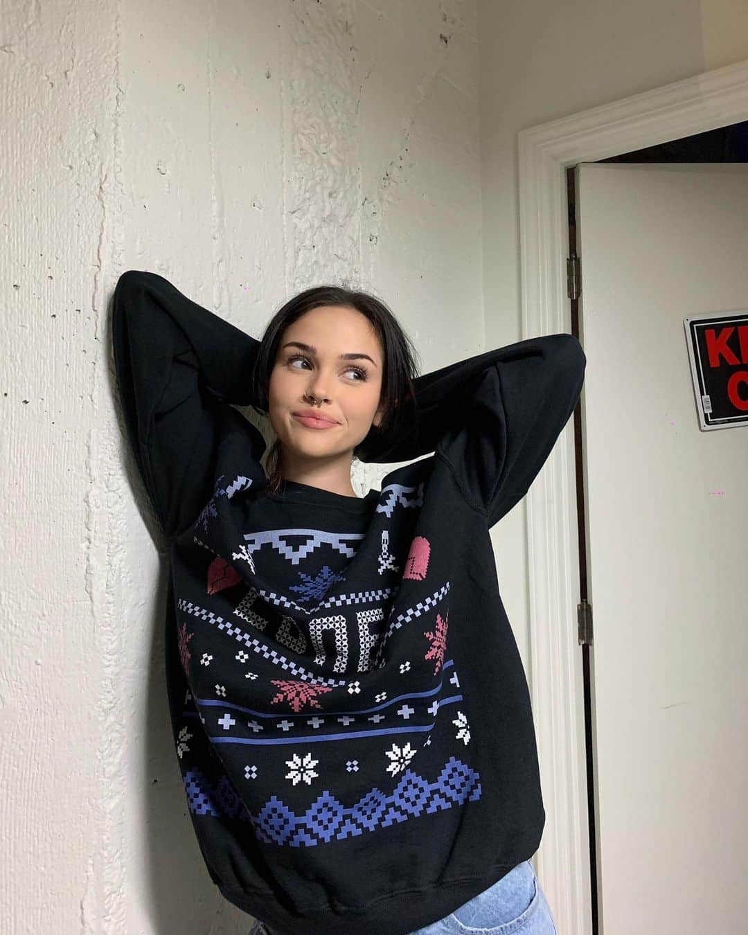 マギー・リンデマンのインスタグラム：「NEW PARANOIA HOLIDAY COLLECTION SWEATERS JUST DROPPED!! link in my bioooo🖤」