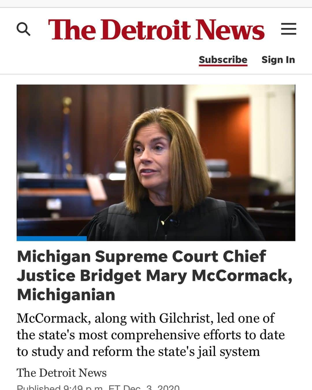 ウィル・マコーマックのインスタグラム：「Congratulations to my sister @justicebridgetmarymccormack one of 2020’s Michiganians of the year! We are are so proud of you!」