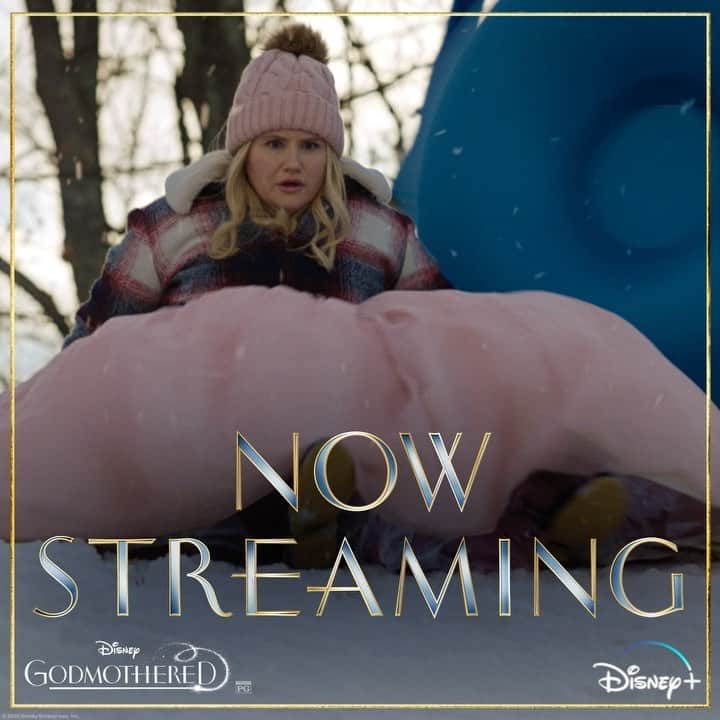 アメリカン・ブロードキャスティング・カンパニーのインスタグラム：「✨ Magic ✨  has arrived! #Godmothered  is now streaming on #DisneyPlus」