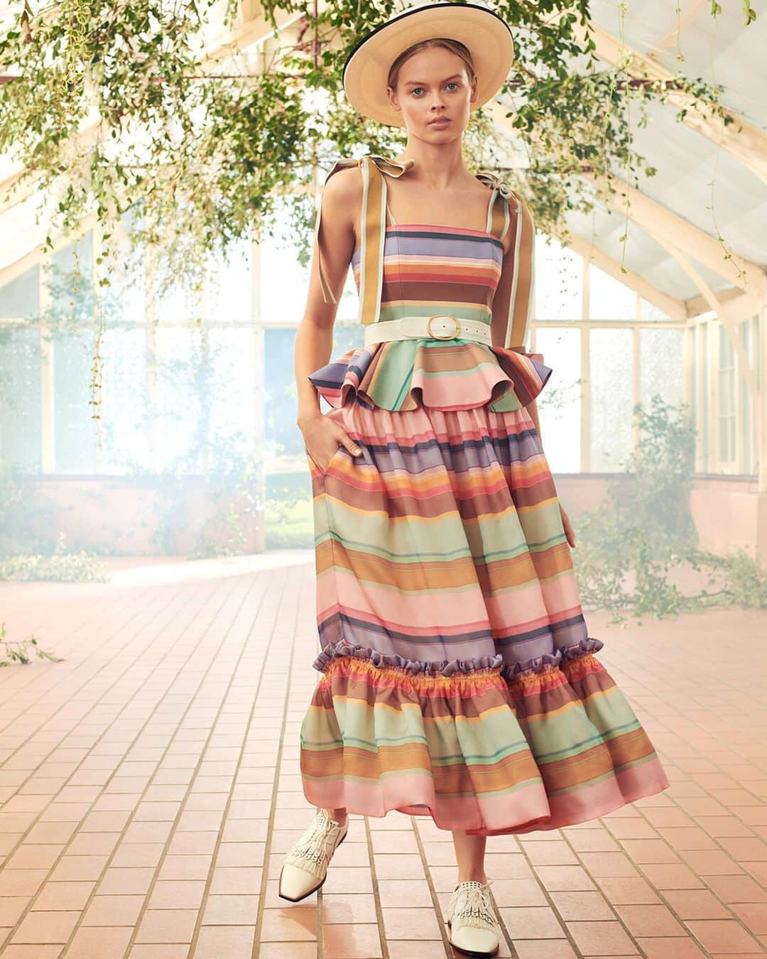 ジマーマンさんのインスタグラム写真 - (ジマーマンInstagram)「Colour Therapy: The Lovestruck Peplum Bodice & Rainbow Skirt, worn with the Lovestruck Panama and Lace Up Golf Shoe. #ZimResort21 #zimmermann」12月5日 5時16分 - zimmermann