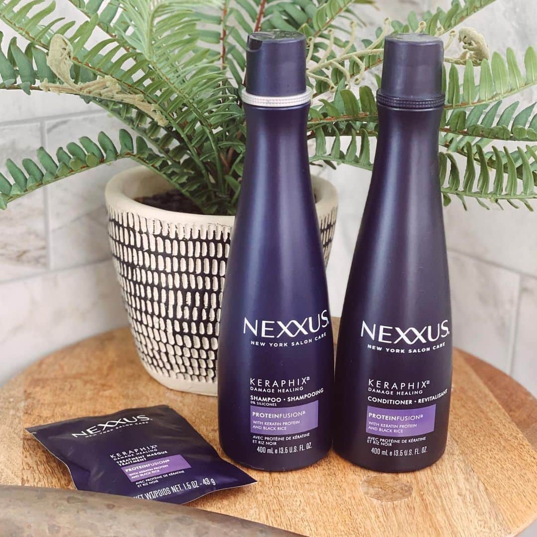Cara Van Brocklinさんのインスタグラム写真 - (Cara Van BrocklinInstagram)「With the seasons changing, keeping my hair looking healthy and taking the time to help it visibly heal and stay true to its natural look and feel has been a focus of mine #NexxusPartner. The Keraphix line from @nexxushaircare has the components my hair needs and is a my go-to for stronger and visibly healthier hair. See more details in my stories!! #Nexxushair」12月5日 5時33分 - caraloren