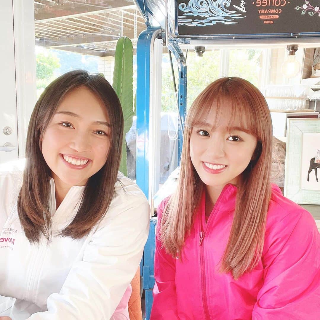 のインスタグラム：「今年もカヌー会報誌の撮影をさせてるいただきました🛶 今年はシーカヤックに挑戦！最初はかなり苦戦しましたが慣れてコツを掴んだので途中から楽しむ事ができました💗 ちょこちょこオフショット出していきます🍀 . 今回は同じ事務所のカヌースラローム日本代表、八木選手と一緒でした！！すごく安心感もありましたし何より美人さん！！ ふふふ😎 #カヌー #カヌースラローム #カヌーキャンプ」