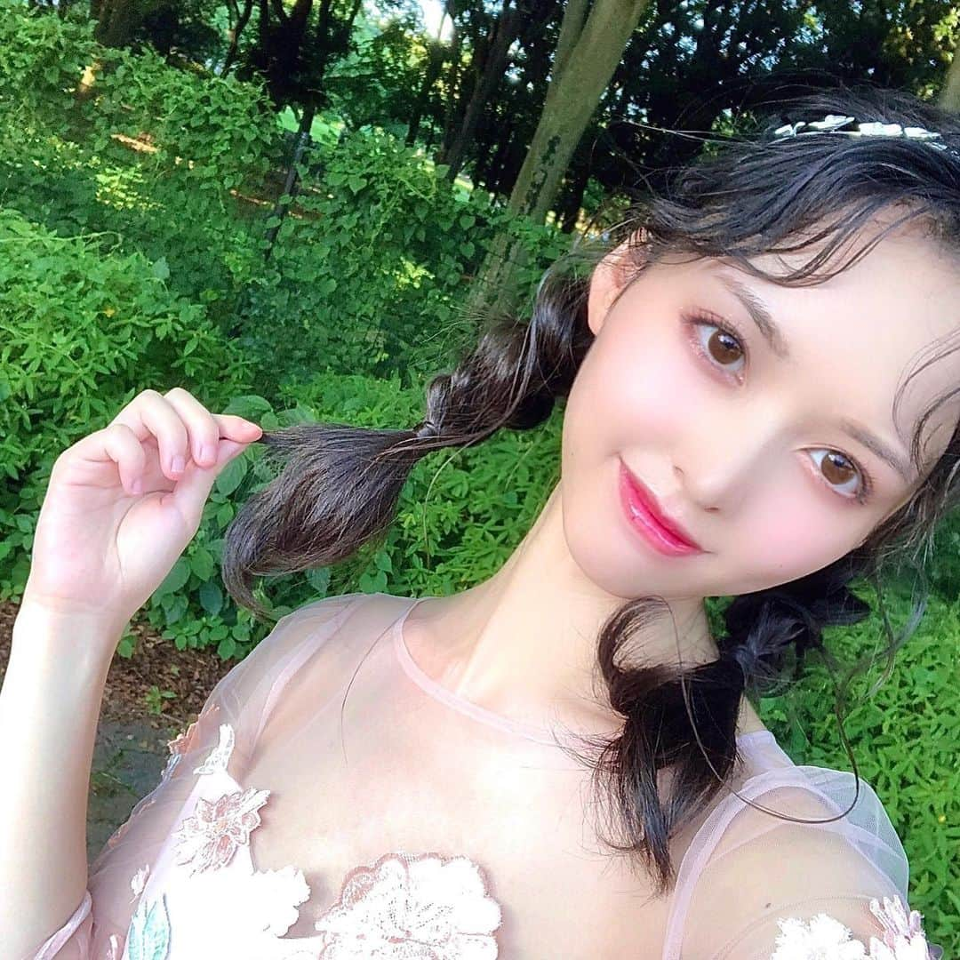 村西里世さんのインスタグラム写真 - (村西里世Instagram)「🌷🌷🌷 #村西里世 #写真集 #ミスiD #ミスiD2020 #モデル #被写体 #被写体モデル #撮影 #オフショット #ピンクメイク #ヘアメイク #ヘアアレンジ #ガーリー #自撮り #自撮り界隈 #自撮り女子 #セルカ #셀카 #셀피 #셀카그램 #셀피그램 #메이크업 #화장 #얼스타그램 #photobook #model #fashiongram #selfiegirl #selfiegram #japanesegirl」12月4日 21時02分 - riserise_0707