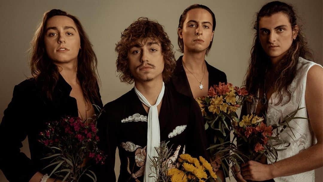 Kerrang!さんのインスタグラム写真 - (Kerrang!Instagram)「Greta Van Fleet have released a new song and there's a new album on the way too! Listen to their banging new tune Age Of Machine over on Kerrang.com now 🙌 ⠀⠀⠀⠀⠀⠀⠀⠀⠀ @gretavanfleet #kerrang #kerrangmagazine #gretavanfleet #ageofmachine #thebattleatgardensgate #rock #hardrock」12月4日 21時36分 - kerrangmagazine_