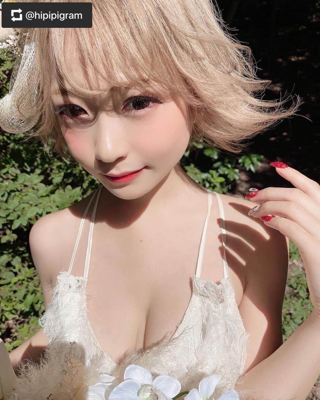 美宝女のインスタグラム：「リポストを使って素敵なお写真📷✨を投稿されてる美宝女インフルエンサーを紹介させて頂く投稿です(*^ω^*)❤️ 🎀 今回ご紹介させて頂くのは、 天使のような透明感のあるインスタグラマー  榊原 妃菜　【 @hipipigram 】  の素敵なお写真☺✨ 美容やスタイルにストイックな姿に見惚れます...  榊原 妃菜　【 @hipipigram 】さんのアカウントには他にも素敵な投稿が沢山ありますので是非覗いてみて下さい🎶🥺💓 🎀 👏掲載ご希望OKな方は👏 👉@bi.ho.jo タグ付け&💓 #bihojo or #ビホジョ 💓をお願い致します🥺 ☆ 🕶男性メディアサイト🕶 👉【@fighissimo.jp】👈も是非ともご覧になってください😎✨ ☆ 美宝女（ビホジョ）公式アカウント<@bi.ho.jo>いつも閲覧、素敵な投稿ありがとうございます😘💓✨ 🎀⭐️🎀⭐️🎀⭐️🎀⭐️🎀🌟🎀⭐🎀⭐︎ #ビホジョ #美宝女 #bihojo #ファッション #インスタグラビア #ファッションコーデ #おしゃれさんと繋がりたい #お洒落さんと繋がりたい #コーディネート #ファッション好き #コーデ #今日のコーデ #ファッションスナップ #ファッションモデル #ファッション小物 #おしゃれ #ファッションアイテム #モデル #美女 #インフルエンサーマーケティング #ファッション好きな人と繋がりたい #ファインダー越しの私の世界 #可愛い子と繋がりたい#ファッション部 #イラスト #ファッション大好き #いいね返し #ファッションショー #インフルエンサー #可愛い」