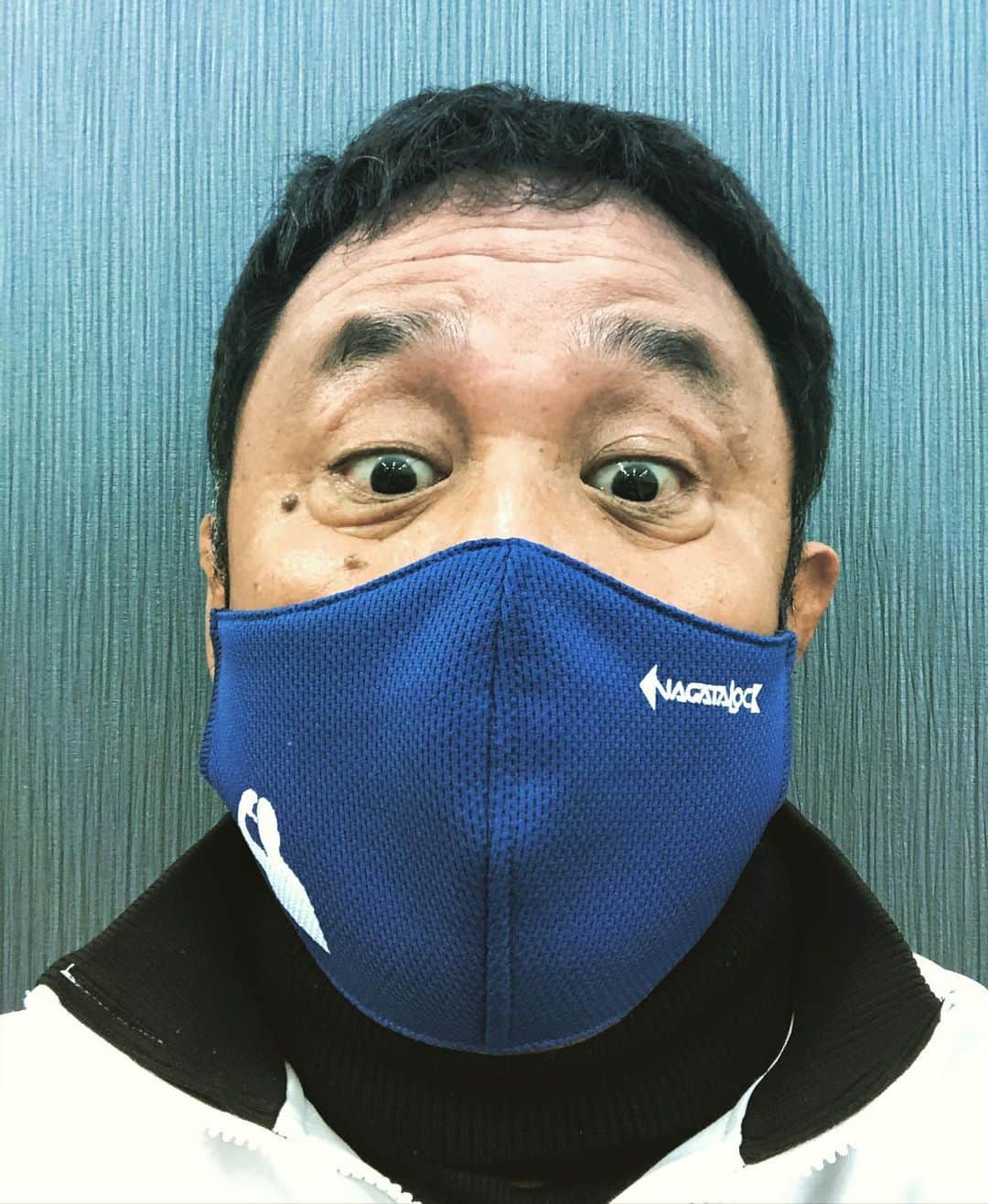 永田裕志さんのインスタグラム写真 - (永田裕志Instagram)「ナガタロック新作マスクです。 来週より販売スタートします。 皆様よろしくお願いしますゼァ  https://nagata69.base.ec/items/30248465 #(株)ナガタロック #ナガタロックマスク」12月4日 21時44分 - yuji_nagata