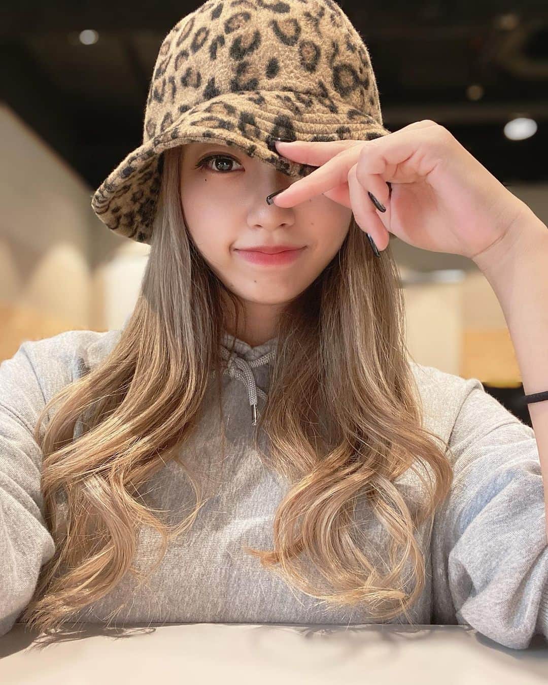 のインスタグラム：「.﻿ いよいよ、あした！♡﻿ ﻿ 12月5日(土)﻿ Bs Fan-Festa Online2020 Supported by CRTM﻿ ﻿ ﻿ BsGirlsは、﻿ BsGirls公式Instagram﻿ @bsg_bsgirls から生配信致します♩﻿ ﻿ ﻿ ▼13:30〜 (約60分間)﻿ BsGirlsメンバー対決企画！﻿ ﻿ ▼15:00〜 (約40分間)﻿ バファローブル＆ベル﻿ ＆BsGirlsスペシャルライブ＠Instagram﻿ ﻿ ﻿ ………﻿ ﻿ ﻿ ▼13:00〜﻿ オリックス・バファローズ﻿ 公式YouTubeチャンネル「BsTV」では﻿ 選手の皆さんによる﻿ 様々な企画が行われる予定です！﻿ ﻿ ﻿ ﻿ 皆様、是非ご視聴くださいね✨✨﻿ ﻿ ﻿ その他詳しい情報は﻿ 球団公式HPをご確認ください！﻿ ﻿ ﻿ おたのしみに〜♡♡﻿ ﻿ ﻿ ﻿ #野球好き #オリックス #Bs2020﻿ #BsGirls #野球 #バファローズ #orixbuffaoes﻿ #baseball #プロ野球 #ORIX #buffaloes﻿ #オリックスバファローズ #avex﻿」