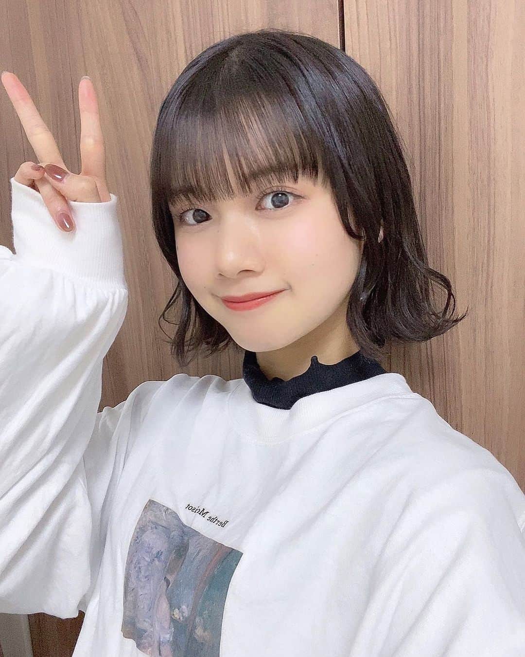 のインスタグラム：「・ ・ ☺️✌🏻 ・ ・」