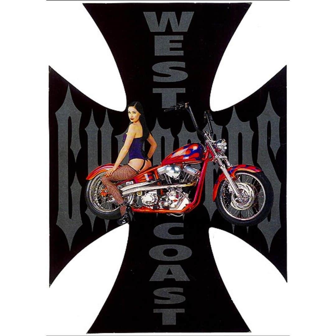 ウエストコーストチョッパーズのインスタグラム：「WaaaaaayBack Friday!!  I’m talking 25 years ago!  Our mid 1990’s @westcoastchoppers fender flyer featuring the Iconic Timeless Beauty @ditavonteese   The story goes, I wanted to use a pinup model (go figure🤷🏽‍♂️) for a flyer for our custom fenders. Baby Mama #1 Karla insisted that “she picks the model”. Well she made the best choice ever. Her friend, They both were dancers at the club Captain Creams in OC Cali. She was absolutely Perfect for the Job! Little did we know she would become a Global style Icon on so many levels. I’m so proud of her and proud to call her my friend😘  Side note: me being the pack rat I am. Of course I saved the Maltese cross cutting dies for the flyers all these years.🐀  #jessejames」