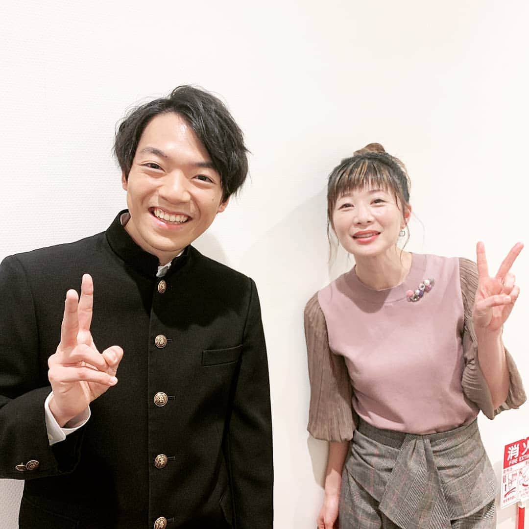 富永美樹さんのインスタグラム写真 - (富永美樹Instagram)「#伊沢くん と収録一緒でした～😊 空き時間に色々#情報交換 笑  #伊沢拓司  くん  #コメントうますぎ 😁」12月4日 22時53分 - miki.tominaga.official