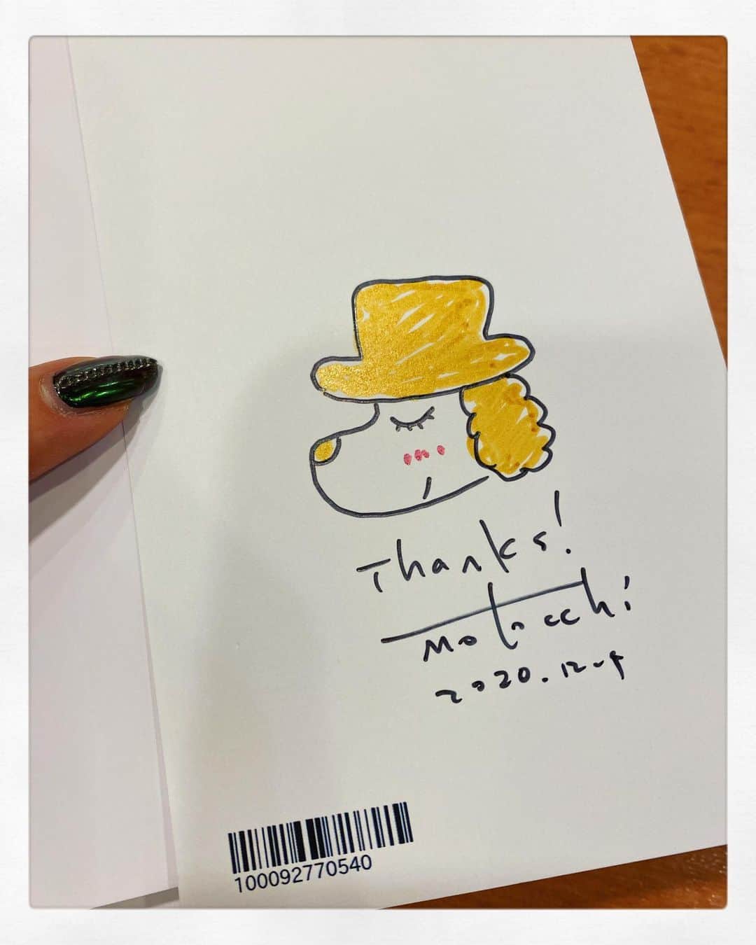 小川麻琴さんのインスタグラム写真 - (小川麻琴Instagram)「「心温まる詩を描く方だなぁ」と、いつもツイートを見て気になっていた @motocchi_art さんの個展が東京であるという事で行ってきました。  SNS上で見ていた素敵な言葉やイラストに生で触れる事ができ、とても貴重な時間を過ごせました😌  記念に絵本を購入。 温かい言葉って心を元気にしてくれるよね。  似顔絵も描いて下さいました😌 「every thing's gonna be alright」 メッセージまで、わざわざ嬉しいです🌈✨  #motocchi #motocchiさんの言葉  #motocchiさんのイラスト  #温かい #個展開催中」12月4日 22時57分 - 1029_makoto