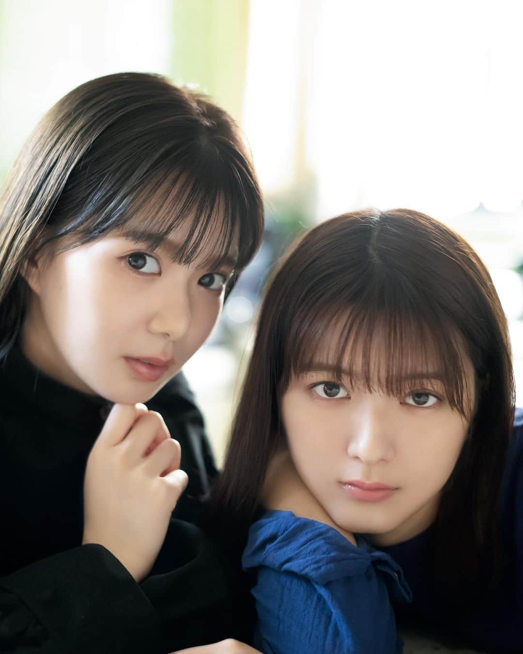 週刊少年マガジンのインスタグラム：「発売中の #週刊少年マガジン １号も #櫻坂46 のメンバーが登場！  表紙・巻頭グラビア  ２期生・藤吉夏鈴さん & ２期生・山﨑天さん  センターグラビア　 ２期生・関有美子さん & ２期生・松平璃子さん  巻末グラビア　 ２期生・大沼晶保さん & ２期生・大園玲さん  ＜表紙・巻頭グラビア ２期生・藤吉夏鈴さん & ２期生・山﨑天さん＞ 撮影 / YOROKOBI スタイリング / 優哉 ヘアメイク / 新山千佳 高岡瞳 デザイン / 坂上和也（banjo）  ＜センターグラビア　２期生・関有美子さん & ２期生・松平璃子さん＞ 撮影 / 藤本和典 スタイリング / 南拓子 ヘアメイク / 渋谷絵里奈 高岡瞳 デザイン / 山本結葵（growerDESIGN） 衣装協力 / Fanaka  NATSUMI ZAMA  ＜巻末グラビア　２期生・大沼晶保さん & ２期生・大園玲さん＞ 撮影 / 神藤剛 スタイリング / 武久真理江 ヘアメイク / 平松浩幸 大屋愛海 デザイン / 山本結葵（growerDESIGN） 衣装協力 / BRAUNGE  4号連続櫻坂46祭り 出演陣はこちら！ ＜51号 11月18日発売＞ １期生の第１弾は菅井友香さん！  ＜52号 11月25日発売＞ 表紙・巻頭グラビア １期生・小池美波さん センターグラビア　１期生・渡辺梨加さん 巻末グラビア　２期生・守屋麗奈さん   ＜1号　12月2日発売＞ 表紙・巻頭グラビア ２期生・藤吉夏鈴さん & ２期生・山﨑天さん センターグラビア　２期生・関有美子さん & ２期生・松平璃子さん 巻末グラビア　２期生・大沼晶保さん & ２期生・大園玲さん   ＜2・3合併号 12月9日発売＞ デビューシングル『Nobody’s fault』と同時発売！ 表紙・巻頭グラビア ２期生・森田ひかるさん（表題曲センター） センターグラビア　１期生・尾関梨香さん 巻末グラビア　２期生・井上梨名さん」