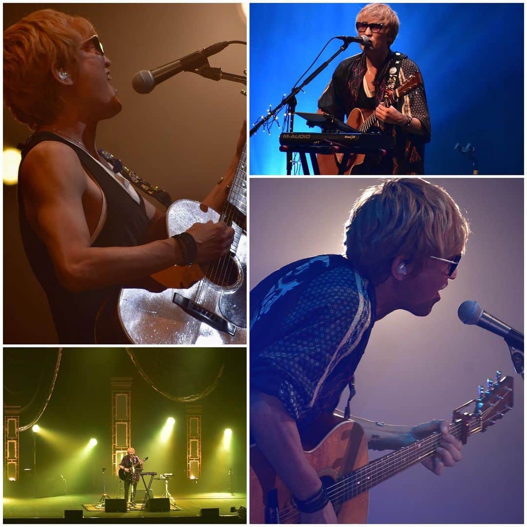 スガシカオのインスタグラム：「本日のアコースティックライブ、会場に駆けつけてくれた皆さま、配信で見ていただいた皆さま、本当に本当にありがとうございました！  LIVEって、やっぱいいなぁ。何物にも変えがたい大切な時間でした。みんなと繋がれる瞬間、これこそがLIVEだよなぁ。。。  途中、声が出なくて歌えなくなってしまうアクシデントがありましたが、なんか変な故障だと怖いので、明日病院に行ってきます。一日二回公演は、やはりものすごい過酷でした....  いつか満席の会場で、ぎゅうぎゅうのライブハウスで、また歌えるようになった時、みんなで思いっきり弾けましょう！そんな日が必ずくることを信じて！  この後、今日のライブのダイジェストを作って、プレミアムアーカイブ番組が公開されます！そちらもめっちゃ面白いので、お楽しみに！！！！！！」