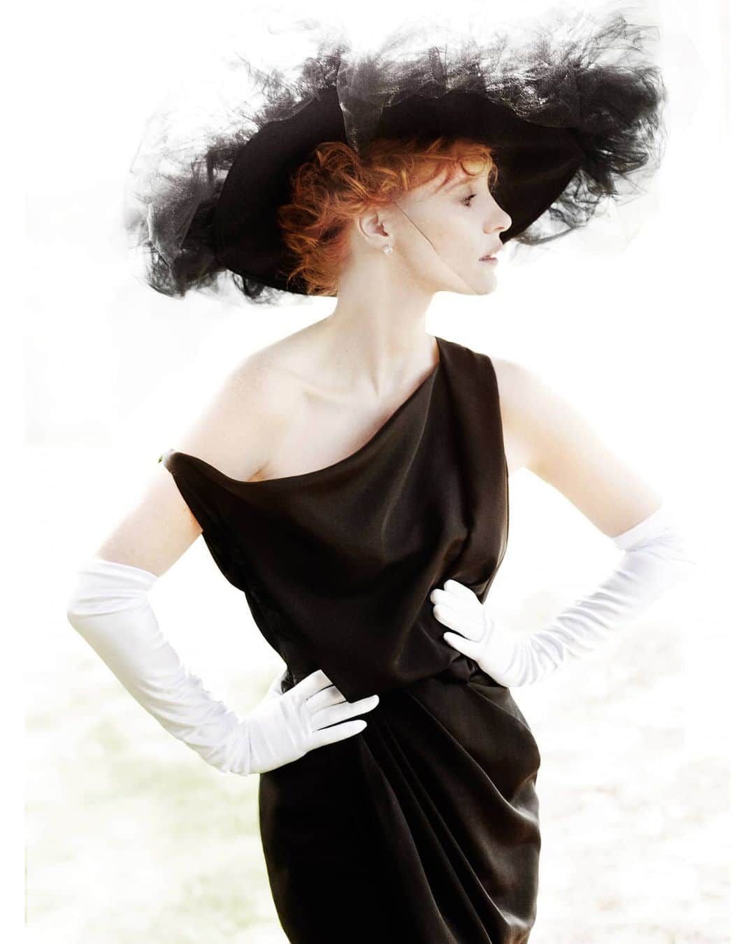 マリオ・テスティーノのインスタグラム：「TESTINO ARCHIVE Jessica Chastain, 2012  #MichaelHowells  #TestinoArchive」