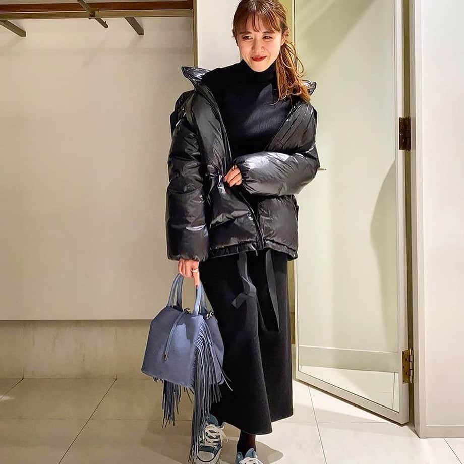 LOUNIE（ルーニィ）さんのインスタグラム写真 - (LOUNIE（ルーニィ）Instagram)「《LOUNIE Outer》Oggi.jp掲載！大トレンドの『キルティング』と、アクティブだけどキレイめな『ダウンジャケット』。 ㅤ スタッフの着こなしもチェックしてください✨ ㅤㅤㅤㅤㅤㅤ #LOUNIE#lounie#ルーニィ#2020aw#fashion#agreable#アウター#ダウンコート#ダウンジャケット#キルティング」12月5日 1時39分 - lounie_jp