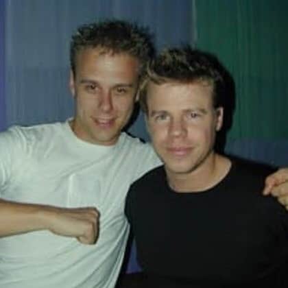 Armin Van Buurenのインスタグラム：「Happy birthday @ferrycorsten 🎉 #throwback」
