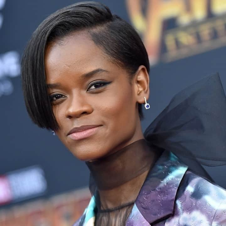 ハリウッド・リポーターさんのインスタグラム写真 - (ハリウッド・リポーターInstagram)「#LetitiaWright is facing backlash after sharing an anti-vaccine video. Read her response to the criticism at the link in bio.」12月5日 2時40分 - hollywoodreporter