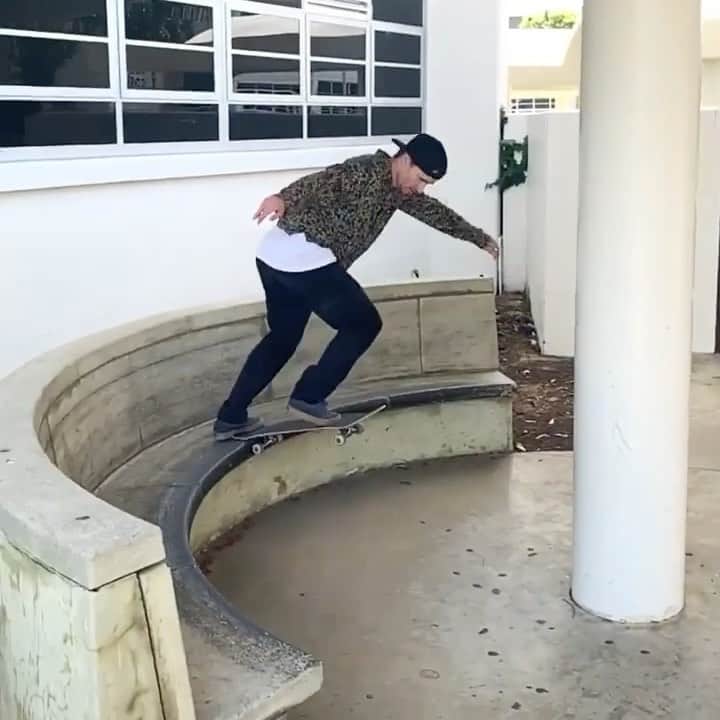 スラッシャーのインスタグラム：「Levels @shanejoneill 🔓🔑」