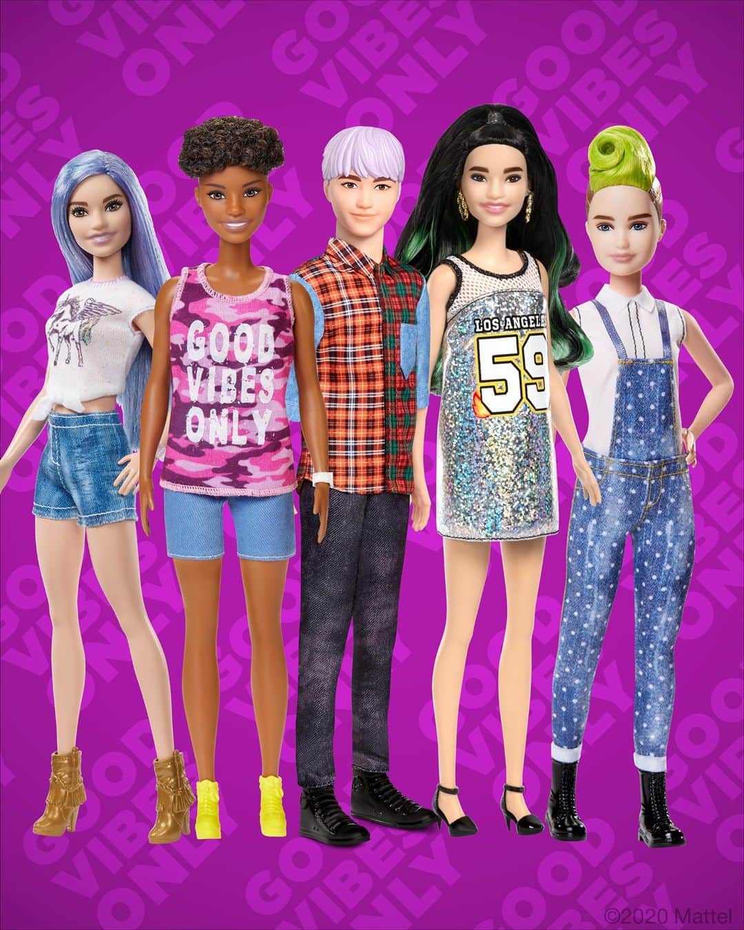 バービーのインスタグラム：「It’s that #FridayFeeling! Good vibes only ✨. #Barbie」
