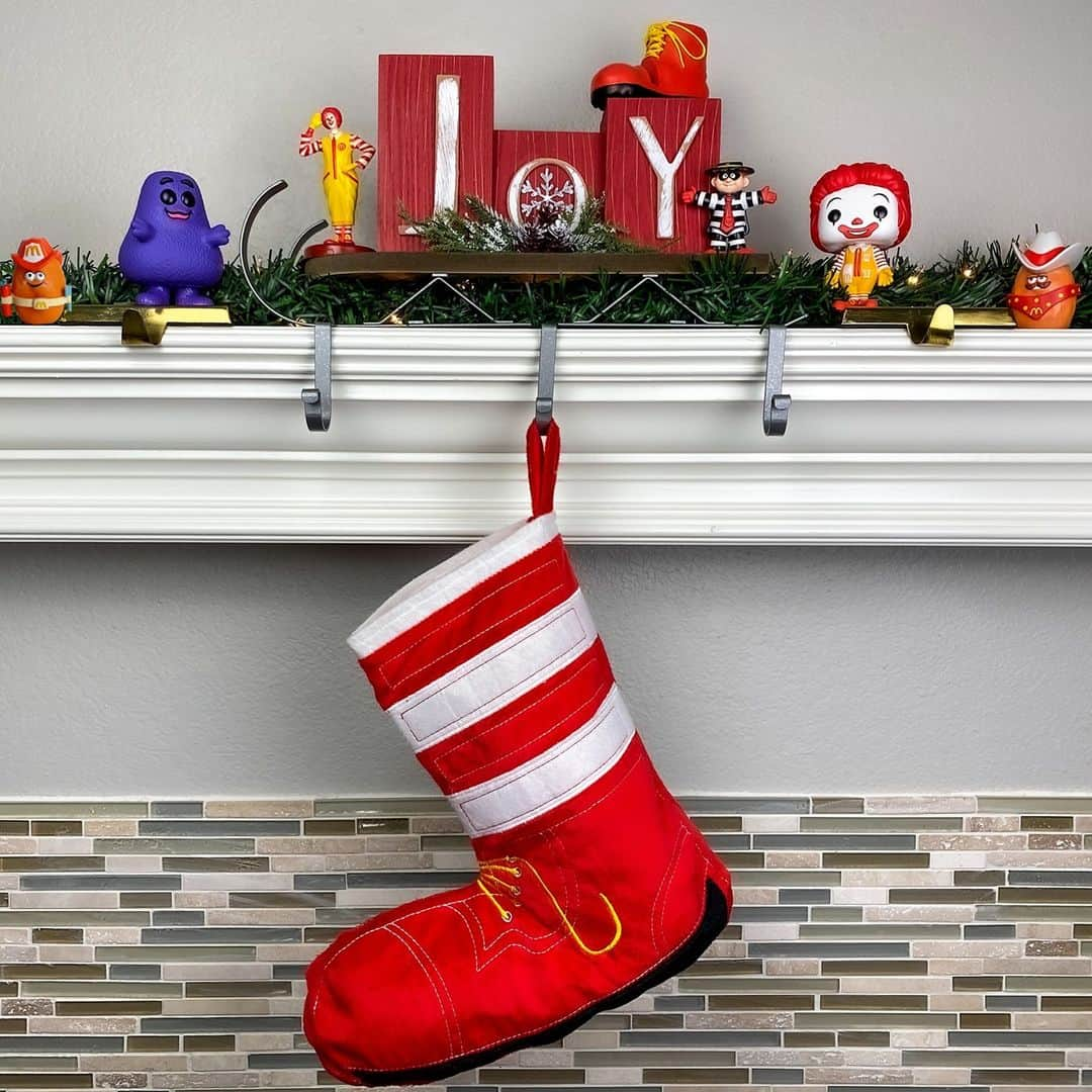 ドナルドさんのインスタグラム写真 - (ドナルドInstagram)「Holiday Wish List ✅」12月5日 3時18分 - ronaldmcdonald