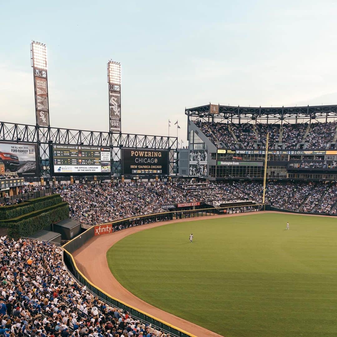 シカゴ・ホワイトソックスのインスタグラム：「Describe your perfect day at the ballpark using emojis only ⬇️」