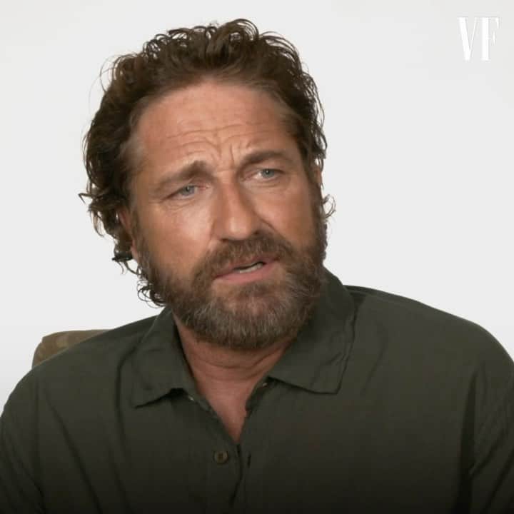 のインスタグラム：「Come along with me on a walk down memory lane, lads and lasses! I sat down with @VanityFair and went through the timeline of my career, from Phantom of the Opera to 300 to #GreenlandMovie and more. Head to the link in my bio for the full interview and don’t forget to catch #GreenlandMovie coming to your screen on demand everywhere December 18th.」