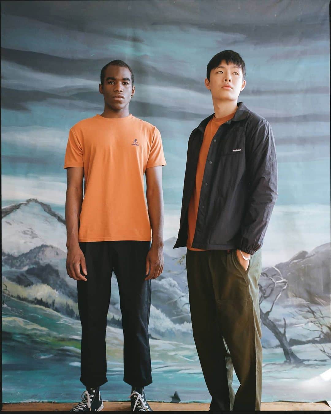 のインスタグラム：「Fall colors in FW20 Gramicci, featuring the women's Baggy Pants, our Loose Tapered Pants, and the Corudra Rip Stop Vest.⁠ .⁠ .⁠ .⁠ #gramicci #photography⁠ #indoorlifestyle #urbanexplorer ⁠#outdoorlifestyle #urbanexploration #urbanoutdoor #outdoorfashion #performance #fashion #stylish #model #gowiththeoriginal⁠ #climbing #nature #fashioninnature #streetwear #streetstyle #winterfashoin #fleecepants #menspants #womenspants #cozypants #cozylifestyle #cybermonday」