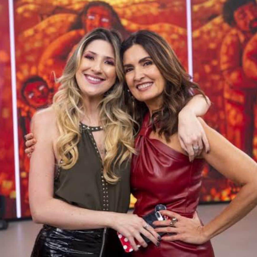 ファチマ・ベルナルデスのインスタグラム：「Meu carinho, minha solidariedade e meu respeito por sua coragem de falar de assédio sexual e moral. Tenha certeza @calabresadani que, por mais doloroso que seja, vc vai ajudar muitas outras mulheres ainda em silêncio.」