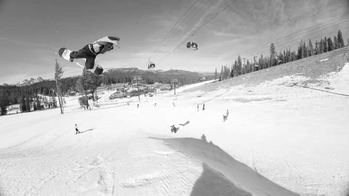 のインスタグラム：「@mammothmountain 🥷🏼Opening weekend Edit🥷🏼 @pbnj_all_day」