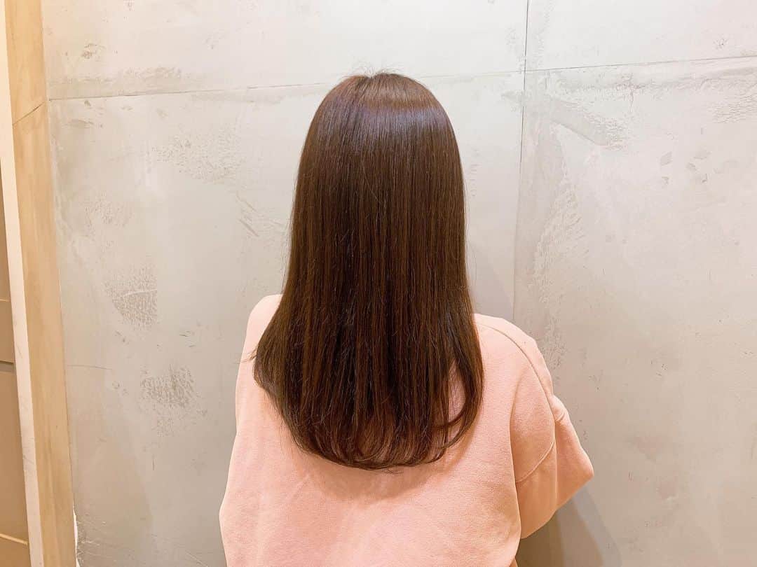 内木志さんのインスタグラム写真 - (内木志Instagram)「美容室行ってきました💇‍♀️ すぐ前髪伸びるから短めに切って頂きました🥺 トリートメントで髪の毛もサラサラなったから痛めないように頑張ろう… @spica_akemi さんありがとうございました💕 #spica #原宿美容室」12月5日 14時51分 - cocoro_naiki