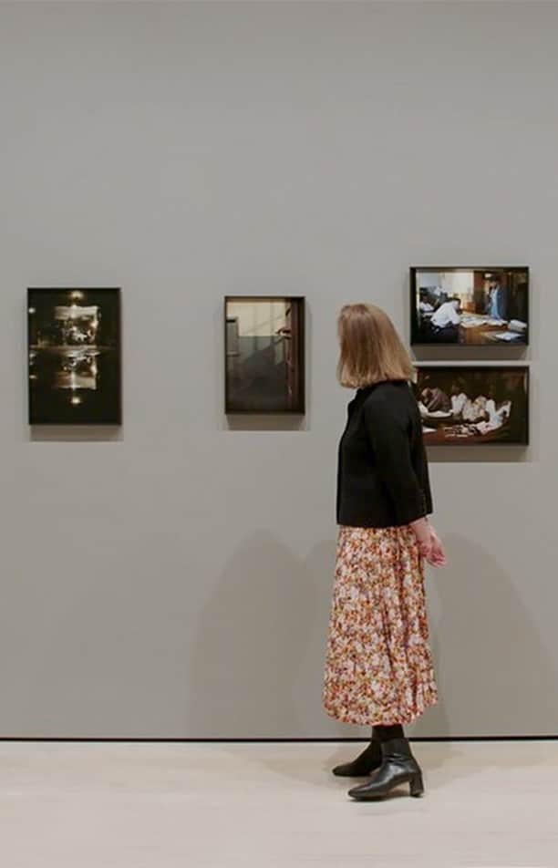 ニューヨーク近代美術館のインスタグラム：「“#GordonParks presented a picture of crime in the United States that managed to preserve the anonymity of the so-called criminal, and by doing that, he actually undermined whether or not we should be considering them criminals at all.”  In his 1957 Life magazine photo essay, Parks used his “weapon of choice” to meld social commentary and a cinematic vision. Curator @thesarahmeister looks at these images and is moved by the power (and, sadly, continued relevance) of his ability to confront “the great social evils of his time” with an “incredible artistic sensibility.”  Explore the #MoMACollection work by work as we release a new #UNIQLOArtSpeaks video each Friday, and experience the photographs in our fourth-floor collection gallery, Gordon Parks and “The Atmosphere of Crime.” @gordonparksfoundation  @uniqlousa is MoMA’s proud partner of #ArtForAll」