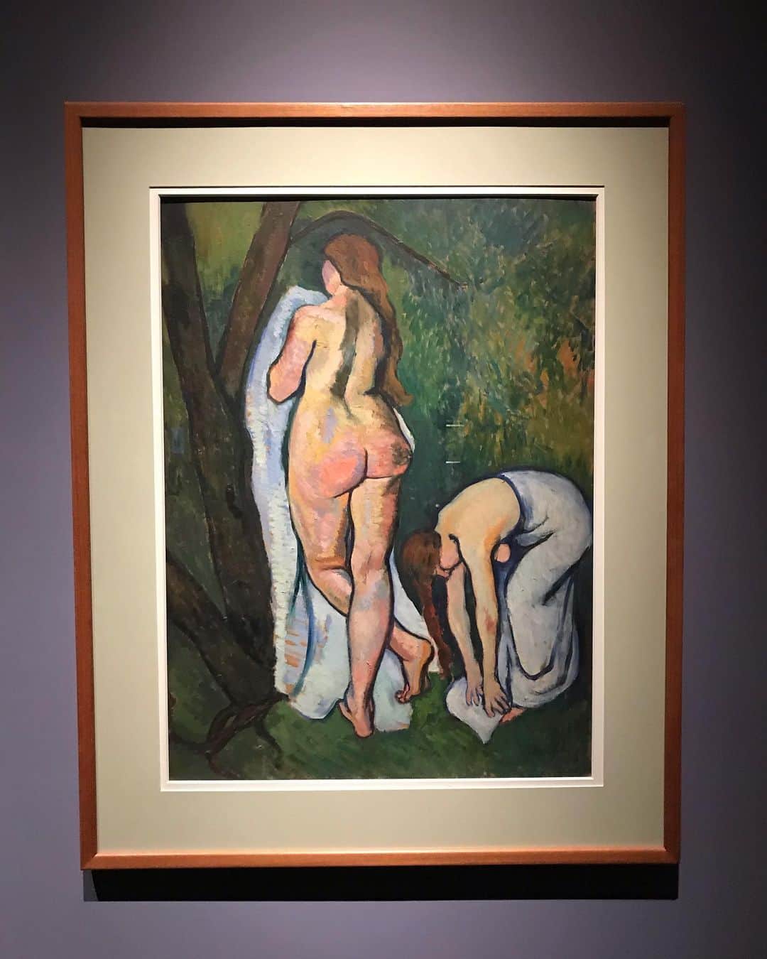 トームさんのインスタグラム写真 - (トームInstagram)「Thanks to the brilliant #Modigliani show at @mbellasartes I discovered the work of #SuzanneValadon .  Suzanne Valadon (23 September 1865 – 7 April 1938) was a French painter and artists' model who was born Marie-Clémentine Valadon at Bessines-sur-Gartempe, Haute-Vienne, France. In 1894, Valadon became the first woman painter admitted to the Société Nationale des Beaux-Arts. She was also the mother of painter Maurice Utrillo. .  Valadon spent nearly 40 years of her life as an artist.[1] The subjects of her drawings and paintings, such as Joy of Life (1911), included mostly female nudes, female portraits, still lifes, and landscapes. She never attended the academy and was never confined within a tradition.[2]  As a model Valadon appeared in such paintings as Pierre-Auguste Renoir's 1883 Dance at Bougival and Dance in the City, and Henri de Toulouse-Lautrec's 1885 portrait. .  Valadon was well known during her lifetime, especially towards the end of her career.[27] Her works are in the collection of the Centre Georges Pompidou in Paris, the Museum of Grenoble, and the Metropolitan Museum of Art in New York, among others. . As one of the best documented French artists of the early 20th century, Valadon's body of work has been of great interest to feminist art historians, especially given her focus on the female form. Her work was candid and occasionally awkward, often characterized by strong lines, and her resistance to both academic and avant-garde conventions for representing the female nude have encouraged interest in her work:  It has been argued that many of her images of women signal a form of resistance to some of the dominant representations of female sexuality in early 20th-century Western art. Many of her nudes painted from the 1910s onwards are heavily proportioned and sometimes awkwardly posed. They are conspicuously at odds with the svelte, 'feminine' type to be found in the imagery of both popular and 'high' art. . #artmadebywomen @thegreatwomenartists」12月5日 6時56分 - tomenyc