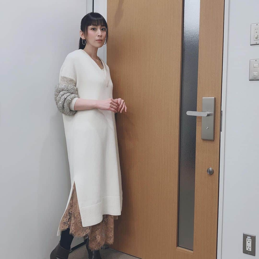 雛形あきこさんのインスタグラム写真 - (雛形あきこInstagram)「お洋服 #arobe」12月5日 7時04分 - akiko_hinagata