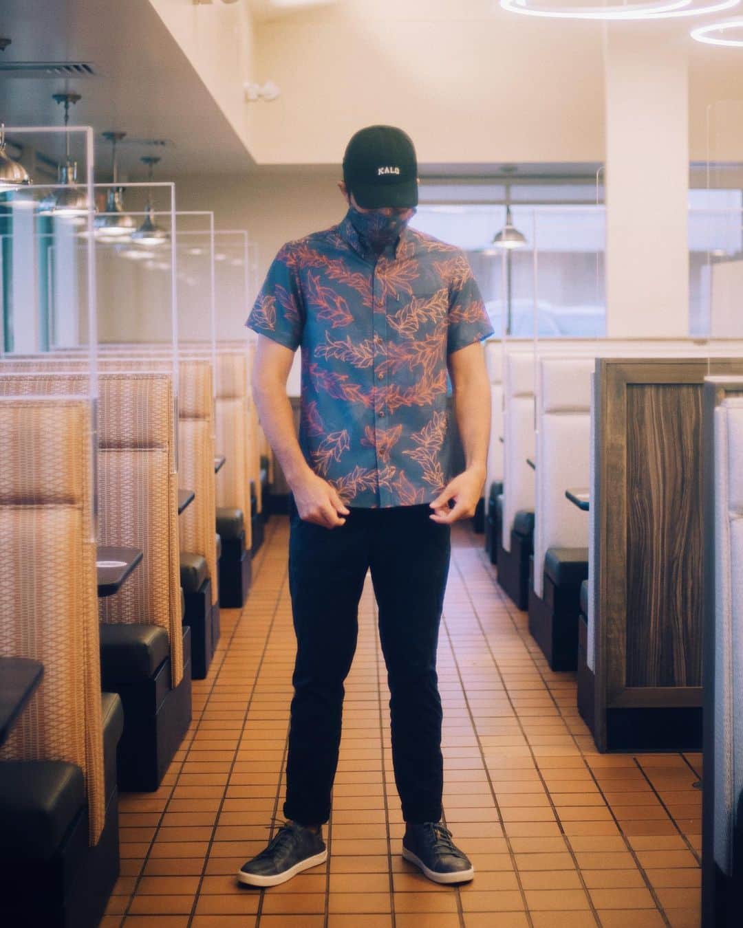 Zippy's Restaurantsのインスタグラム：「Still got a handful of Ari South x Zippy’s Kā’opua Shirts for the big guys on Zippys.com. Help uncle level up his #AlohaFriday #fit this #Christmas.」