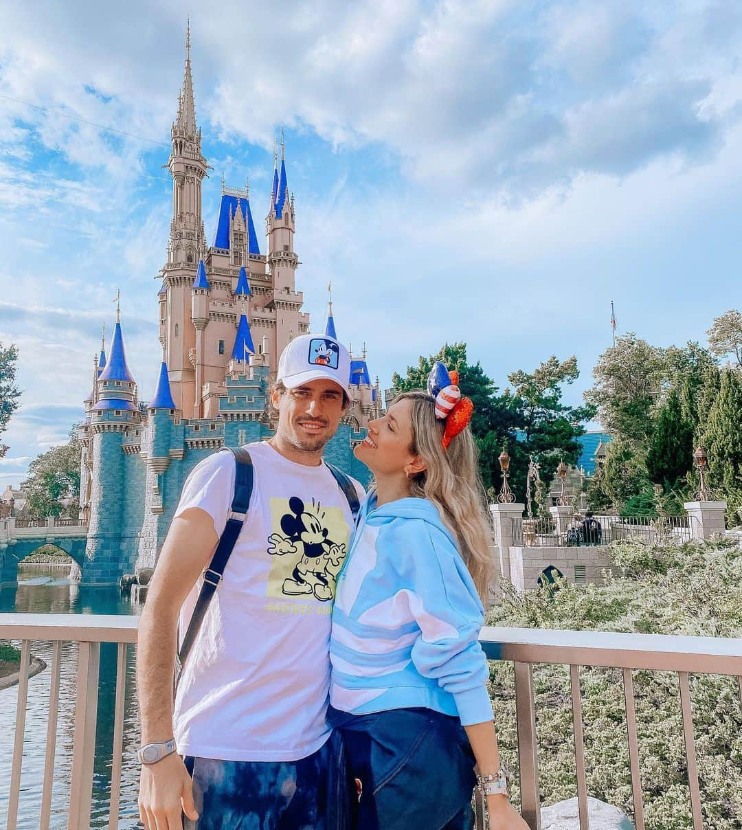 ギド・ページャさんのインスタグラム写真 - (ギド・ページャInstagram)「Termina otro Disney con amigos y con vos. Gracias por seguir acompañándome y disfrutando conmigo lo que más nos gusta. Te amo con todo mi corazón @stephaniedemner」12月5日 9時58分 - guido_pella