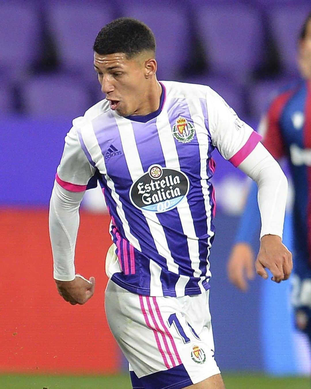 LFPさんのインスタグラム写真 - (LFPInstagram)「💜 T A L E N T 💜 • #RealValladolid #MarcosAndré #LaLiga #LaLigaSantander #Football #HayQueVivirla #YouHaveToLiveIt」12月5日 10時04分 - laliga