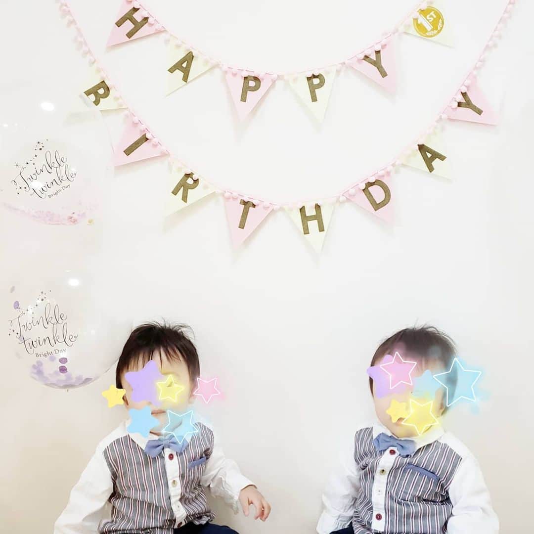 妃咲せあらのインスタグラム：「今日で双子は一歳🎂 happybirthday✨✨✨ #二卵性双生児  #双子と姉」