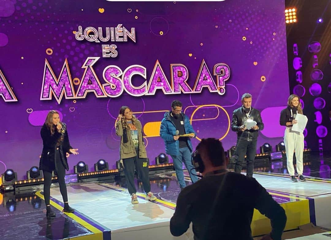 ヤネット・ガルシアのインスタグラム：「LISTOS PARA MAÑANA! @teletonmexicooficial 😍❤️🎬」