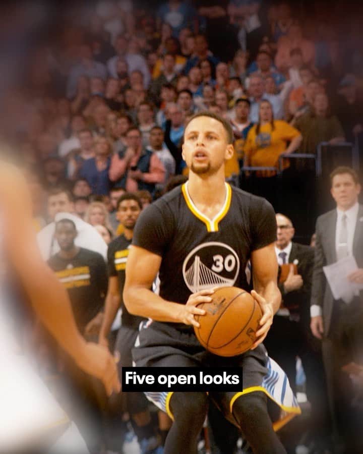 本物品質の Curry 金銀 左右非対称 激レア ステフィンカリー 8 バスケットボール Www Wetnose Co Za