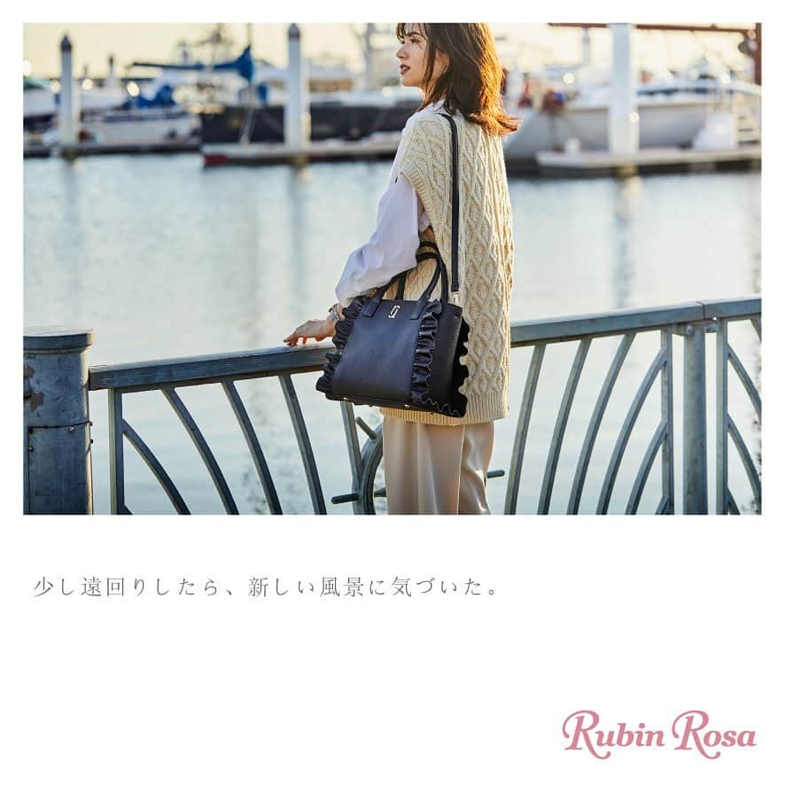 ルビンローザのインスタグラム：「Rubin Rosa 2020AW Bag Collection 【RR1217 Merril series】 @rubinrosa_japan #rubinrosa #ルビンローザ #bag #バッグ #オトナかわいい #フリルバッグ #バッグ大好き」