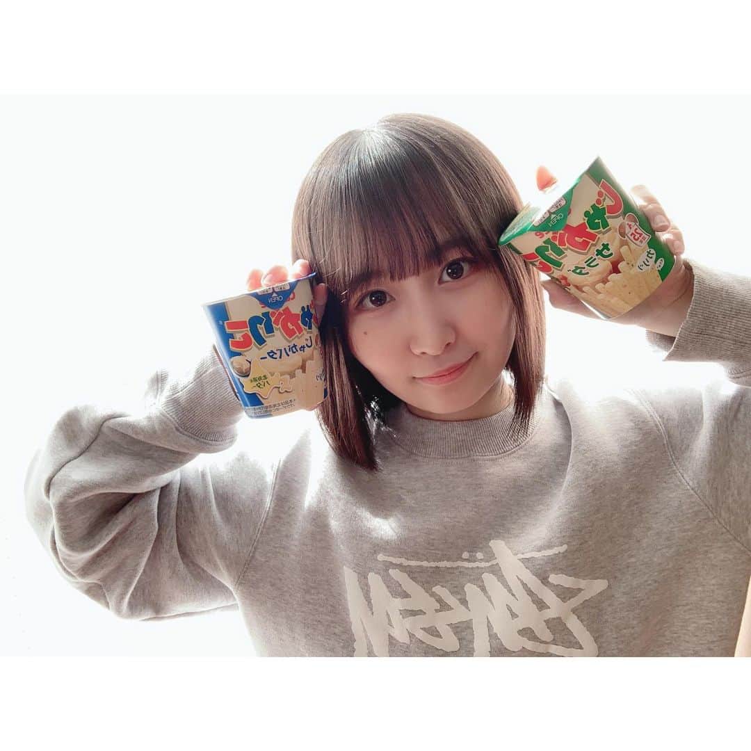 山邊歩夢さんのインスタグラム写真 - (山邊歩夢Instagram)「☺️😊😌 * * 小さい頃から好きなお菓子。 * * #じゃがりこ #サラダ #じゃがバター #カルビー #calbee」12月5日 12時41分 - ayuyamabe_official