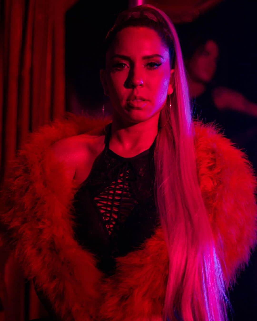 Mulher Melãoのインスタグラム：「Já conferiu o Clip no YouTube? CABRON 🔥🚀」