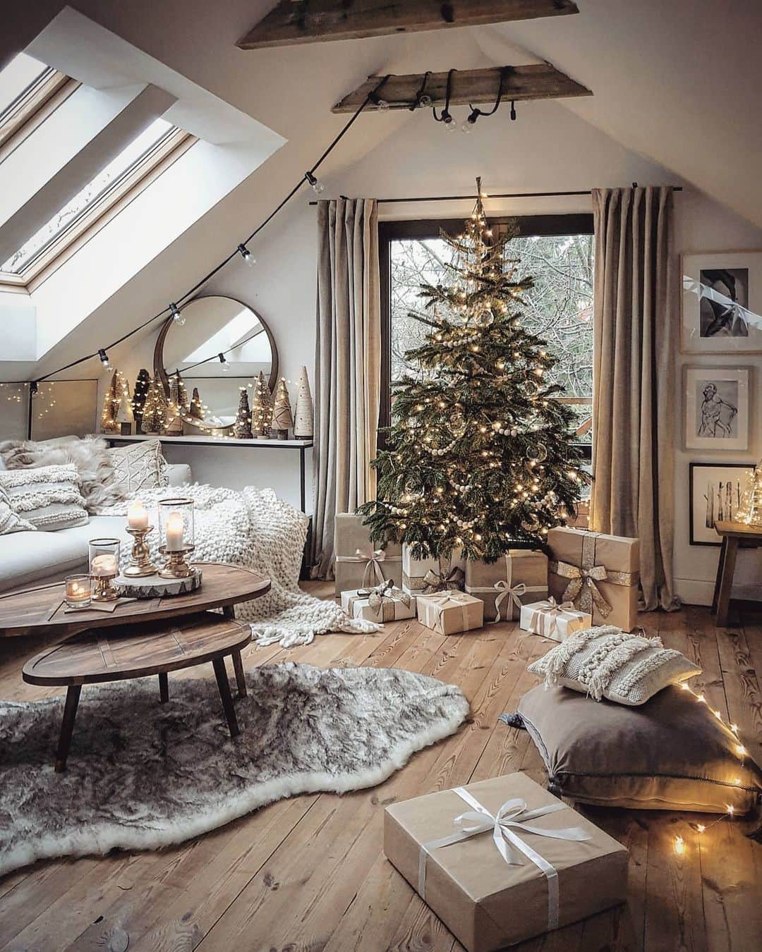 Crazy Roomsのインスタグラム：「Have you gotten all your shopping done?! 😍 ft @marzena.marideko」