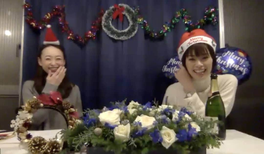 瞳ゆゆのインスタグラム：「一昨日は、ゆいちぃのオンラインクリスマスパーティーでした✨🎄✨  私もちょっとだけ参加🎅  めちゃ楽しそう😂  #クリスマス #クリスマスパーティー #実羚淳 #christmas」