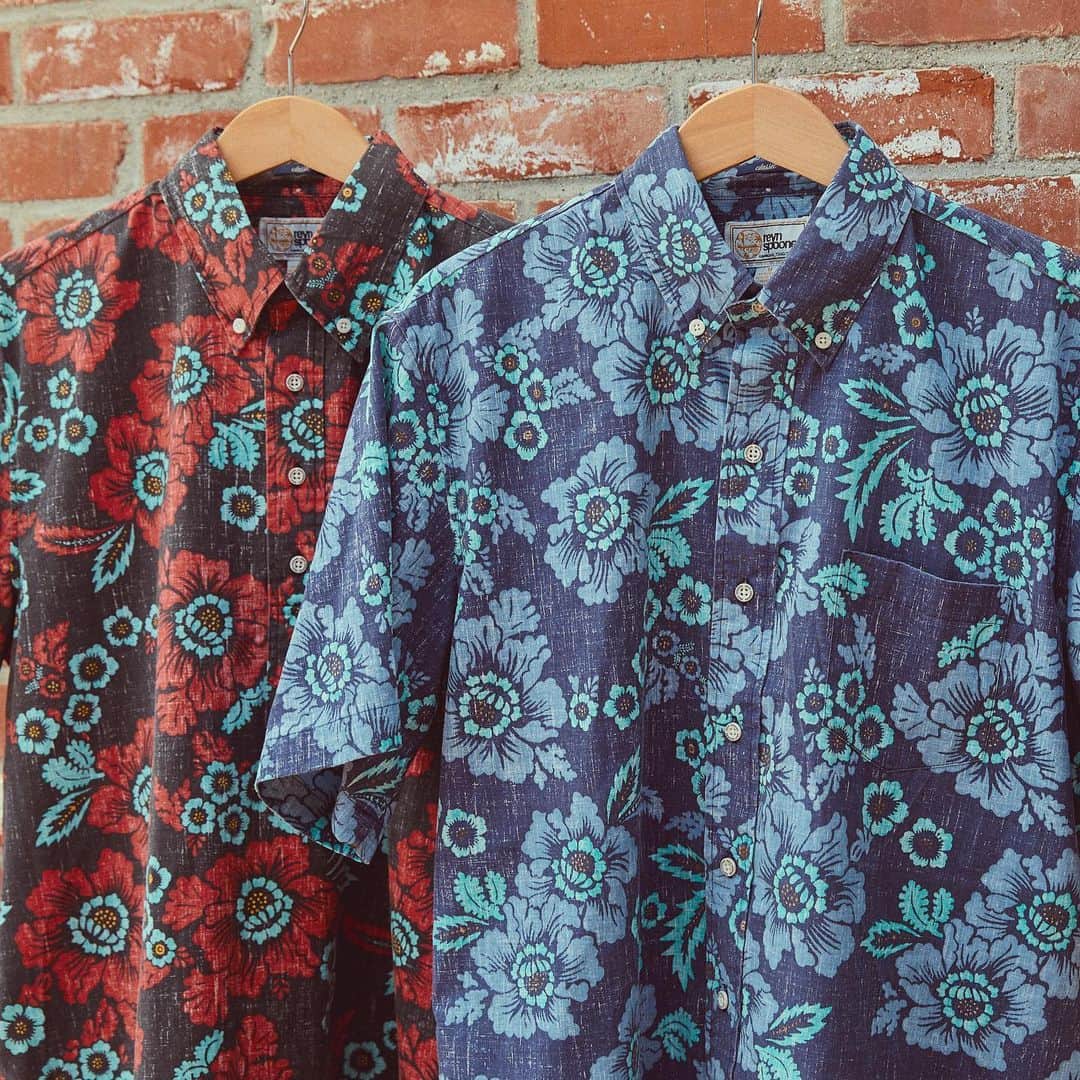 レインスプーナーのインスタグラム：「A floral for good fortune. The perfect print to celebrate the new year.」