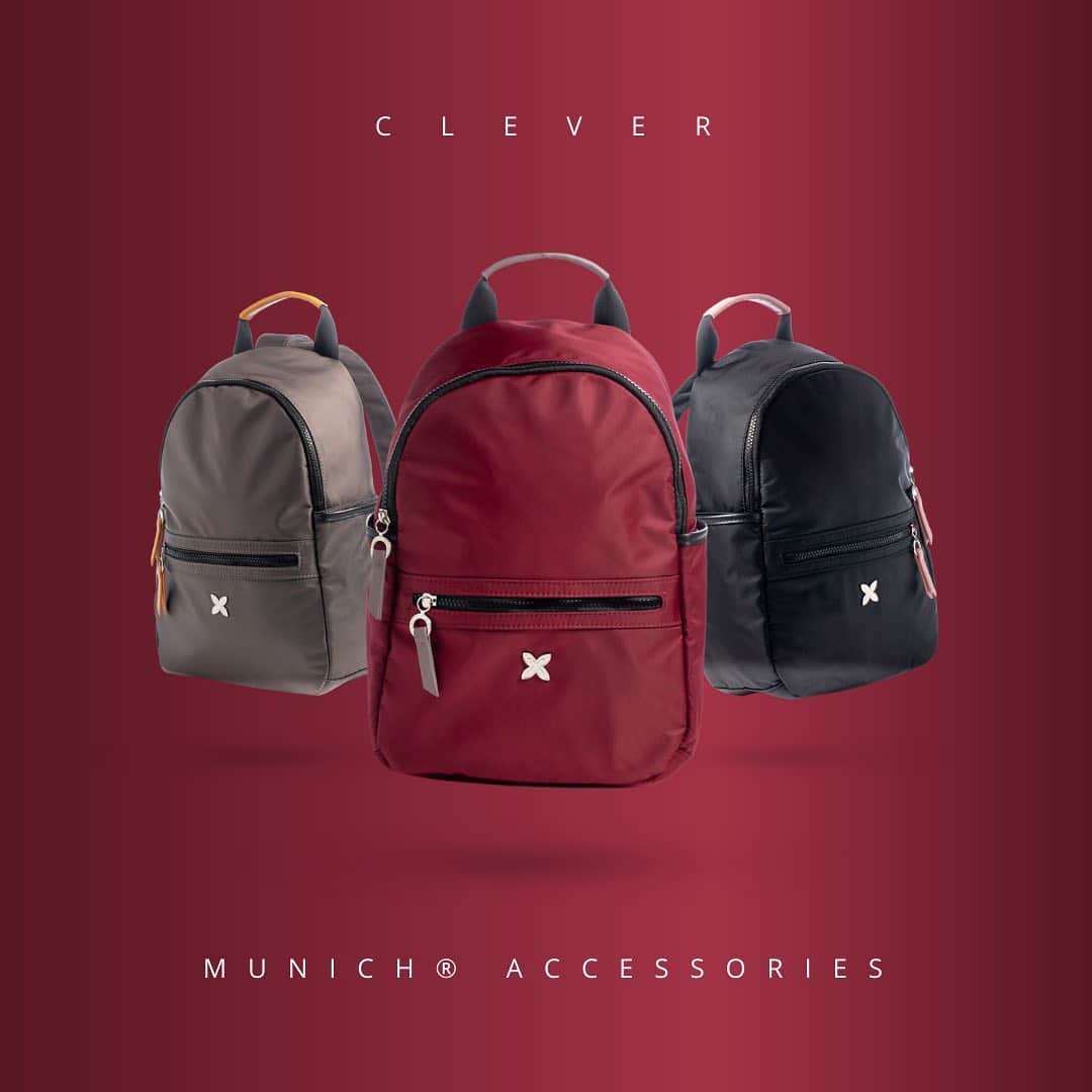 ミュニックのインスタグラム：「Alone we are  𝗖 𝗟 𝗘 𝗩 𝗘 𝗥, together we are 𝘣𝘳𝘪𝘭𝘭𝘪𝘢𝘯𝘵 ✨  #munichsports #CLEVER #AccesoriosMUNICH #fw2020」
