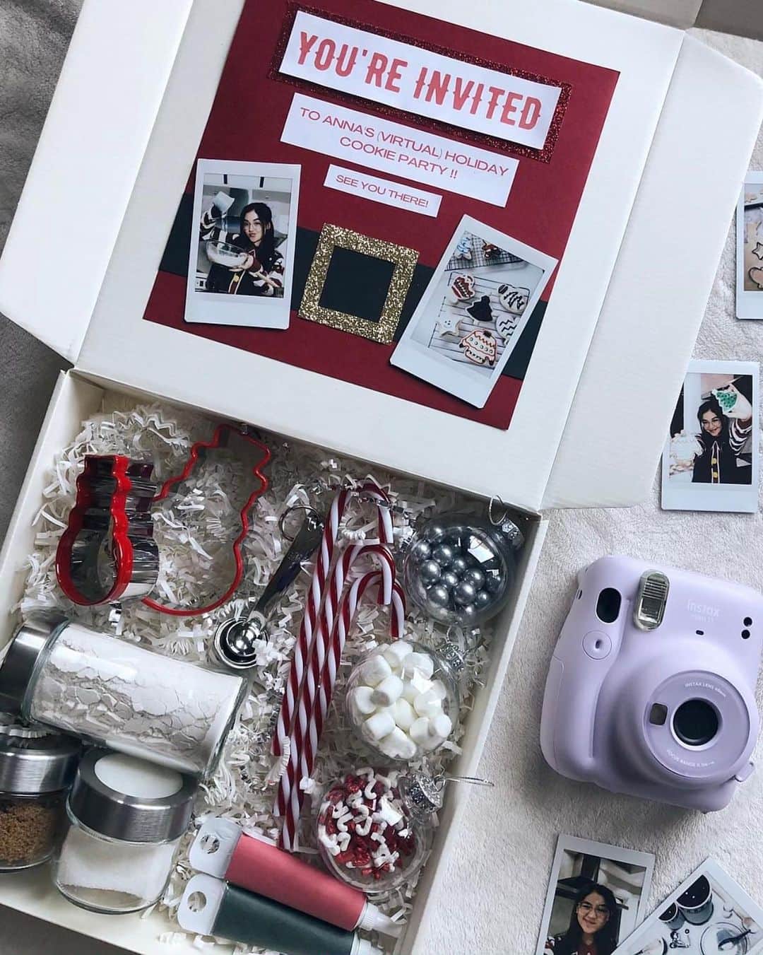 Fujifilm Instax North Americaさんのインスタグラム写真 - (Fujifilm Instax North AmericaInstagram)「@annacathcart is BAKING spirits bright with the help of her sweet #mini11! 🍪🍰 What’s your fav treat this time of year?⁠⠀ .⁠⠀ .⁠⠀ .⁠⠀ #dontjusttakegive⁠⠀ #mini11⁠⠀ #sweettreats」12月20日 1時59分 - fujifilm_instax_northamerica