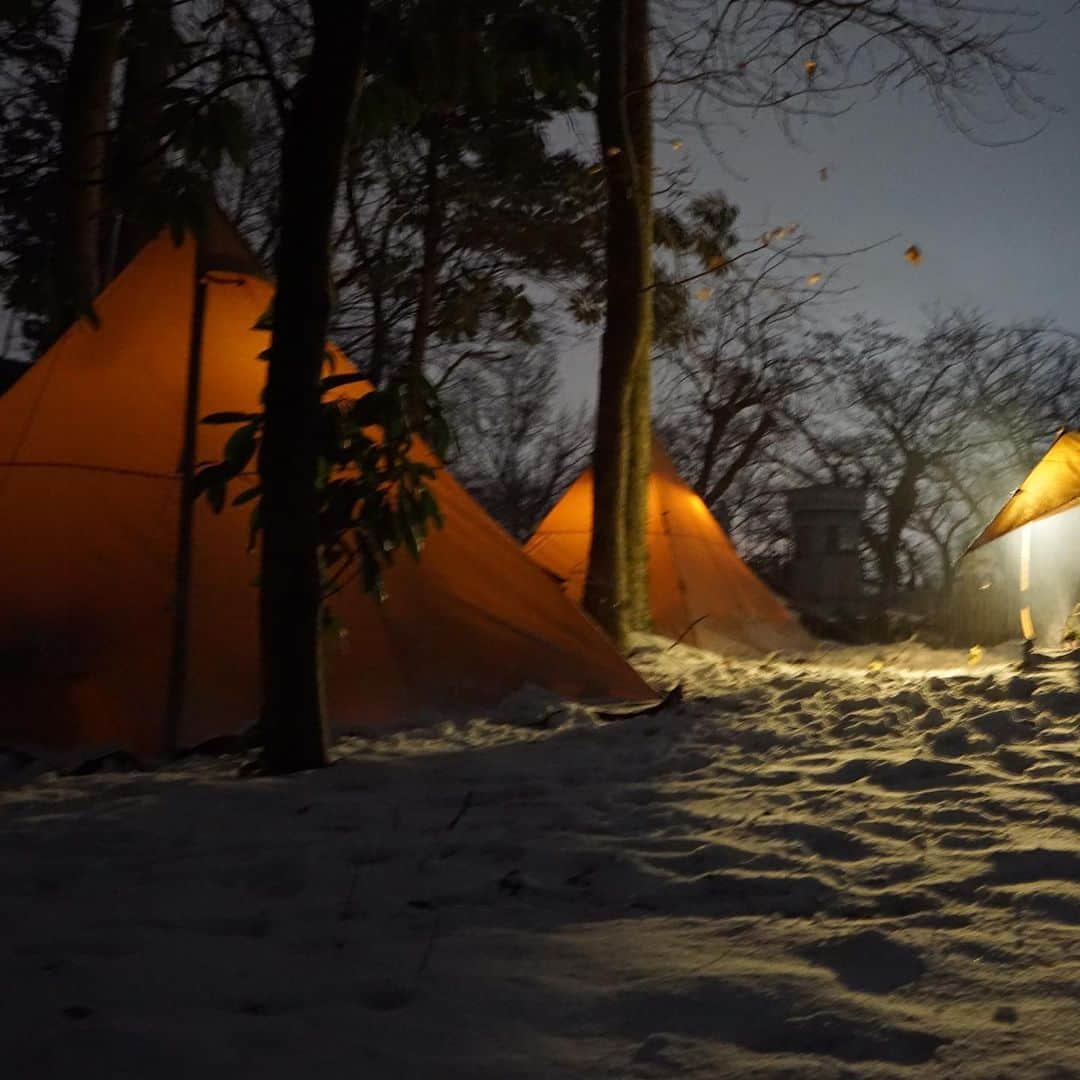 ミノルクリスさんのインスタグラム写真 - (ミノルクリスInstagram)「遊園地でキャンプ！？サントピアワールドから生配信 https://youtu.be/mKEp34Iqujc @YouTubeより #キャンプ #サントピアワールド #遊園地キャンプ」12月20日 2時12分 - djminoruchris